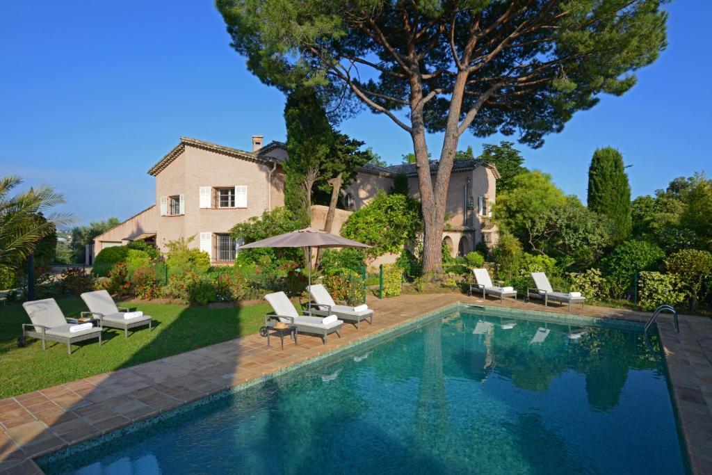 Le Mas Du Chanoine Saint-Paul-de-Vence Bagian luar foto